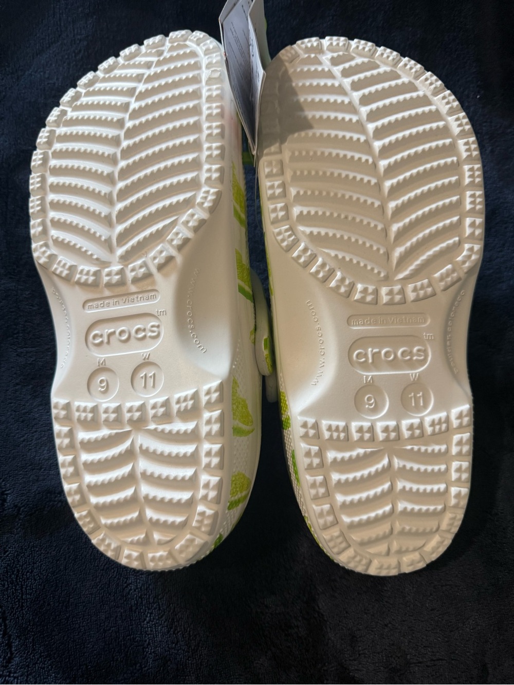 CROCS White Clogs with Green Lime Print - Picture 5 of 12